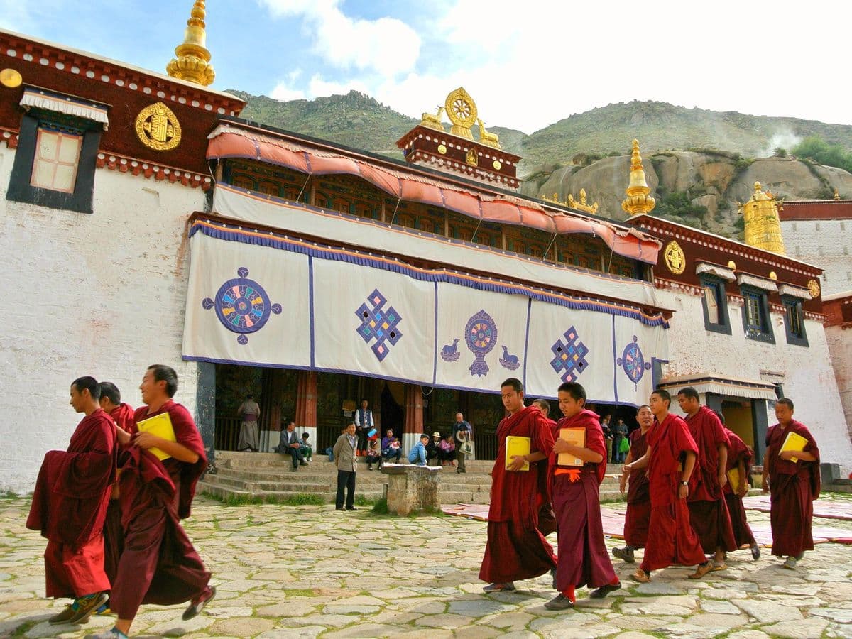 Lhasa Tour From Kathmandu  photo 2