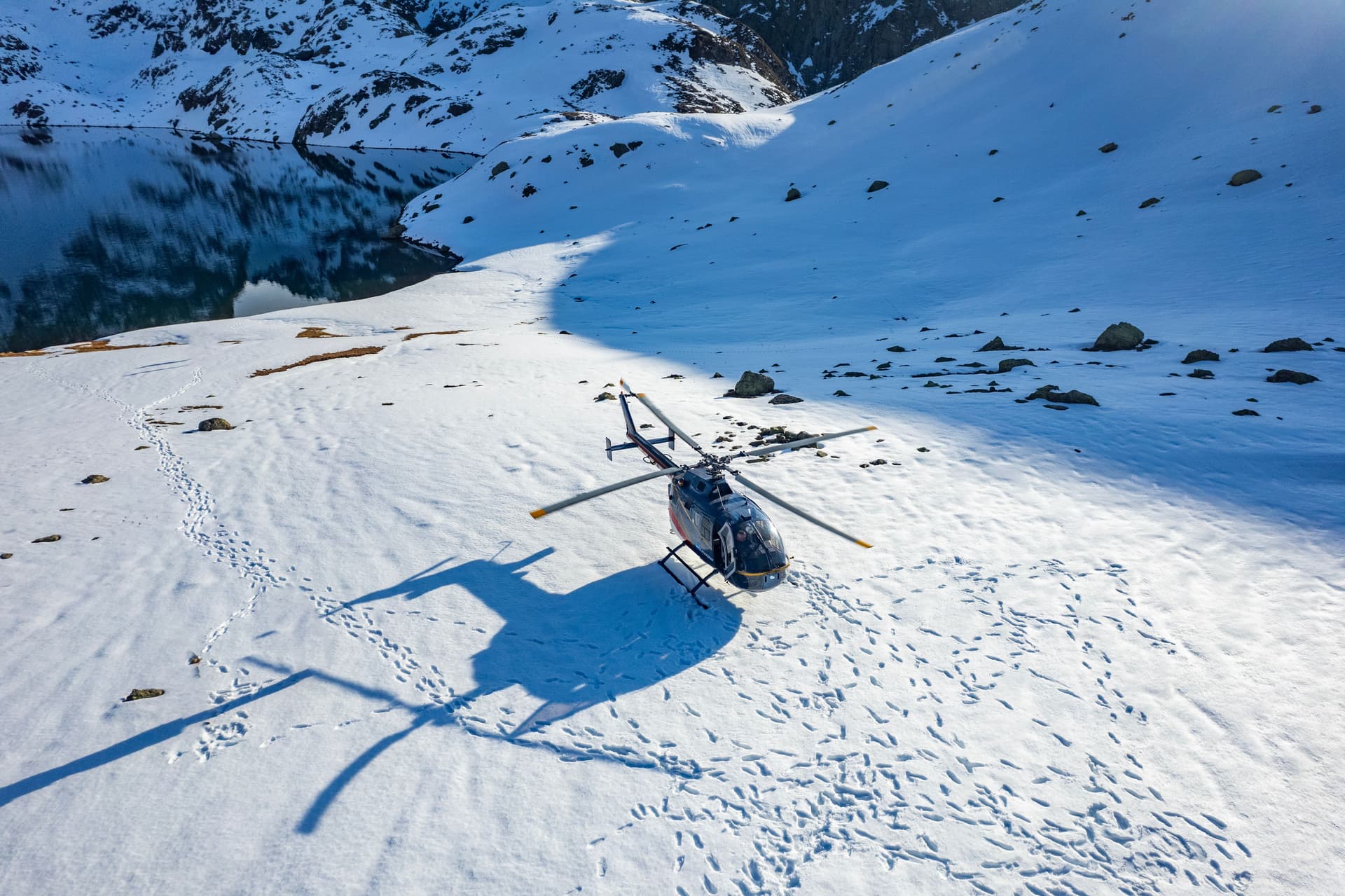 Everest Base Camp Trek With Helicopter Return gallery image 1